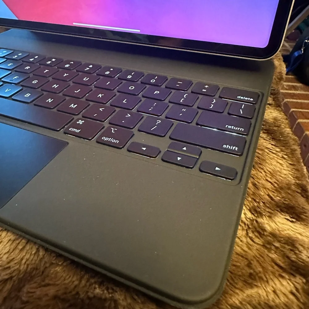 Apple Magic Keyboard for 3rd - 6th Generation Apple IPad Pro 12.9 inch